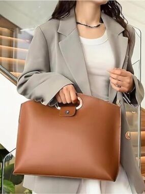 Classic Structured Tote Bag in Brown